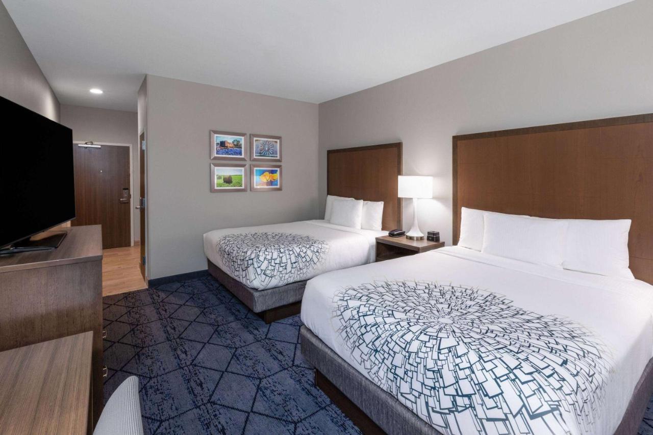 La Quinta Inn & Suites By Wyndham Round Rock Near Kalahari Exterior foto